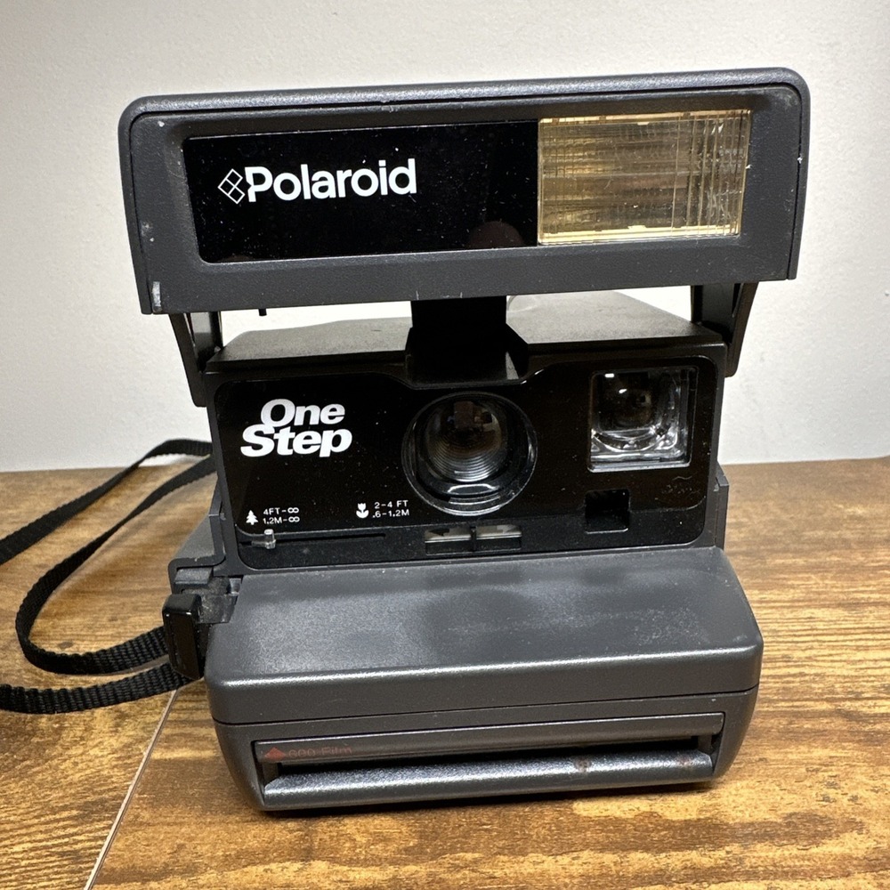 Polaroid One Step 600 Instant Film Camera  Untested